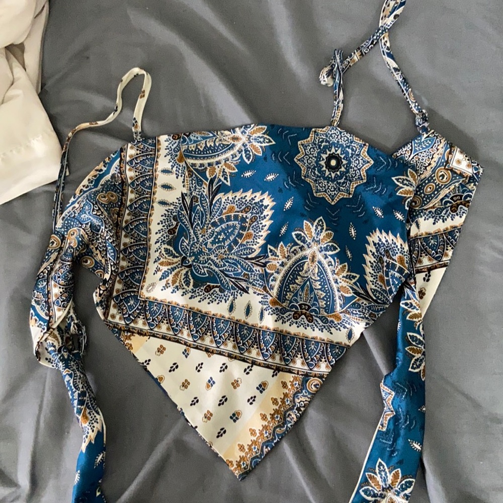 Tie back shein bandana top